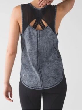 Lululemon Sculpt Black White Patterned Sheer Panel Tank Top Layering Athletic